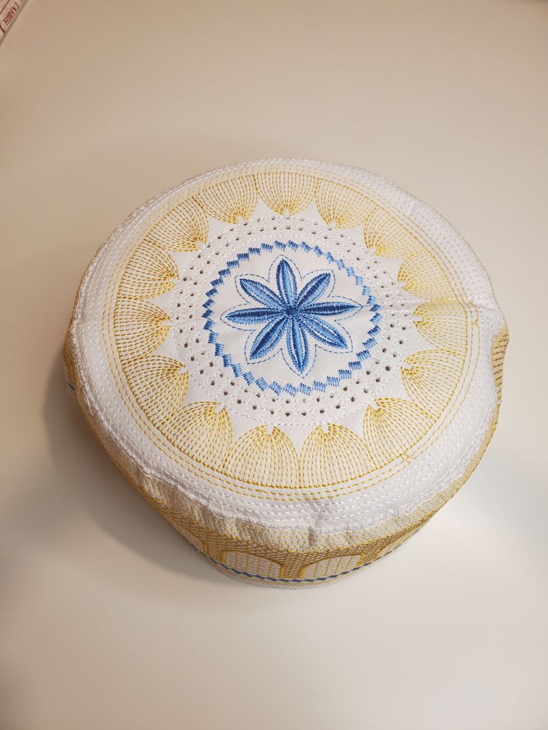 Kufi de prière pour homme doré