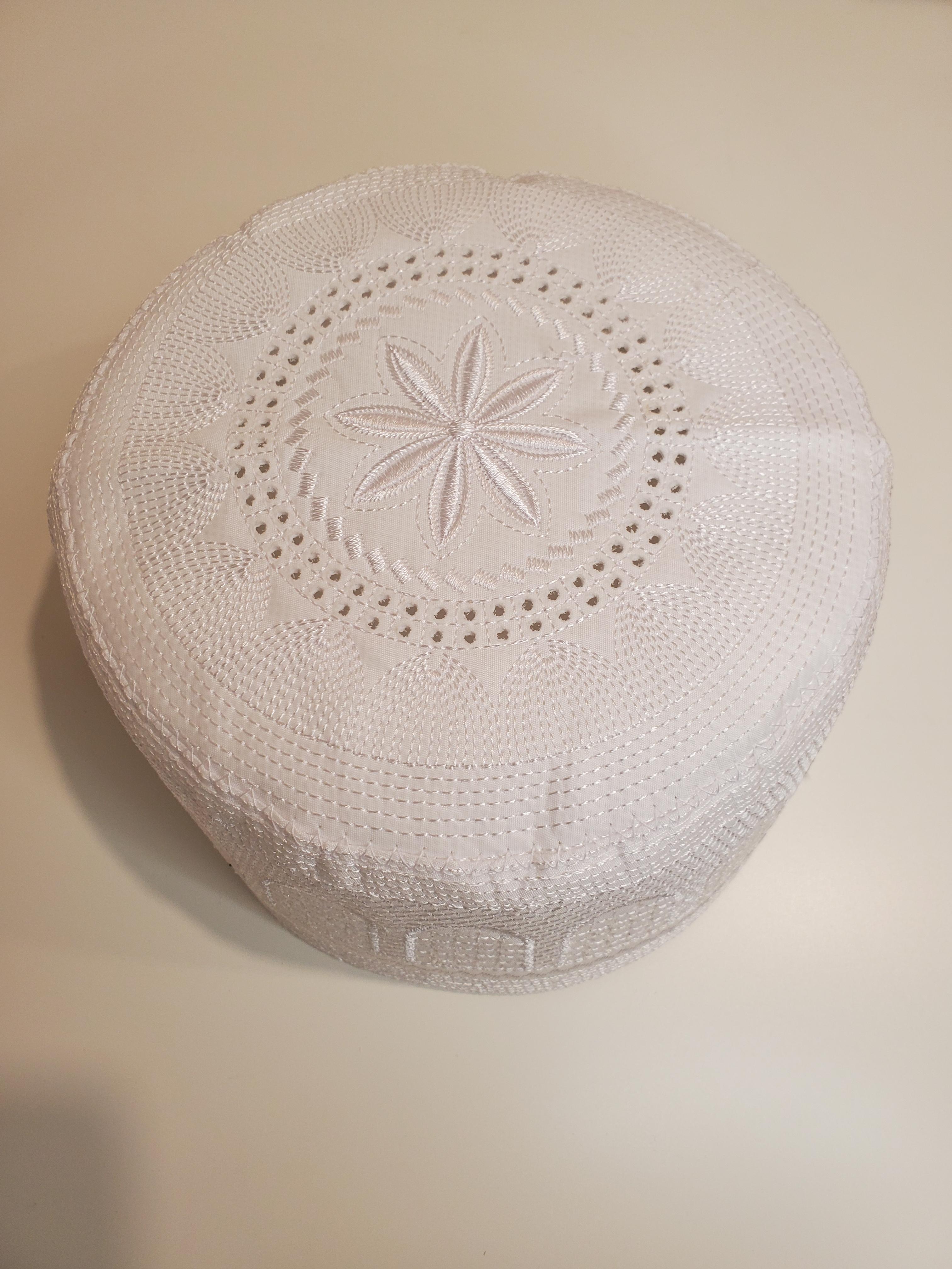 Kufi de prière pour homme blanc