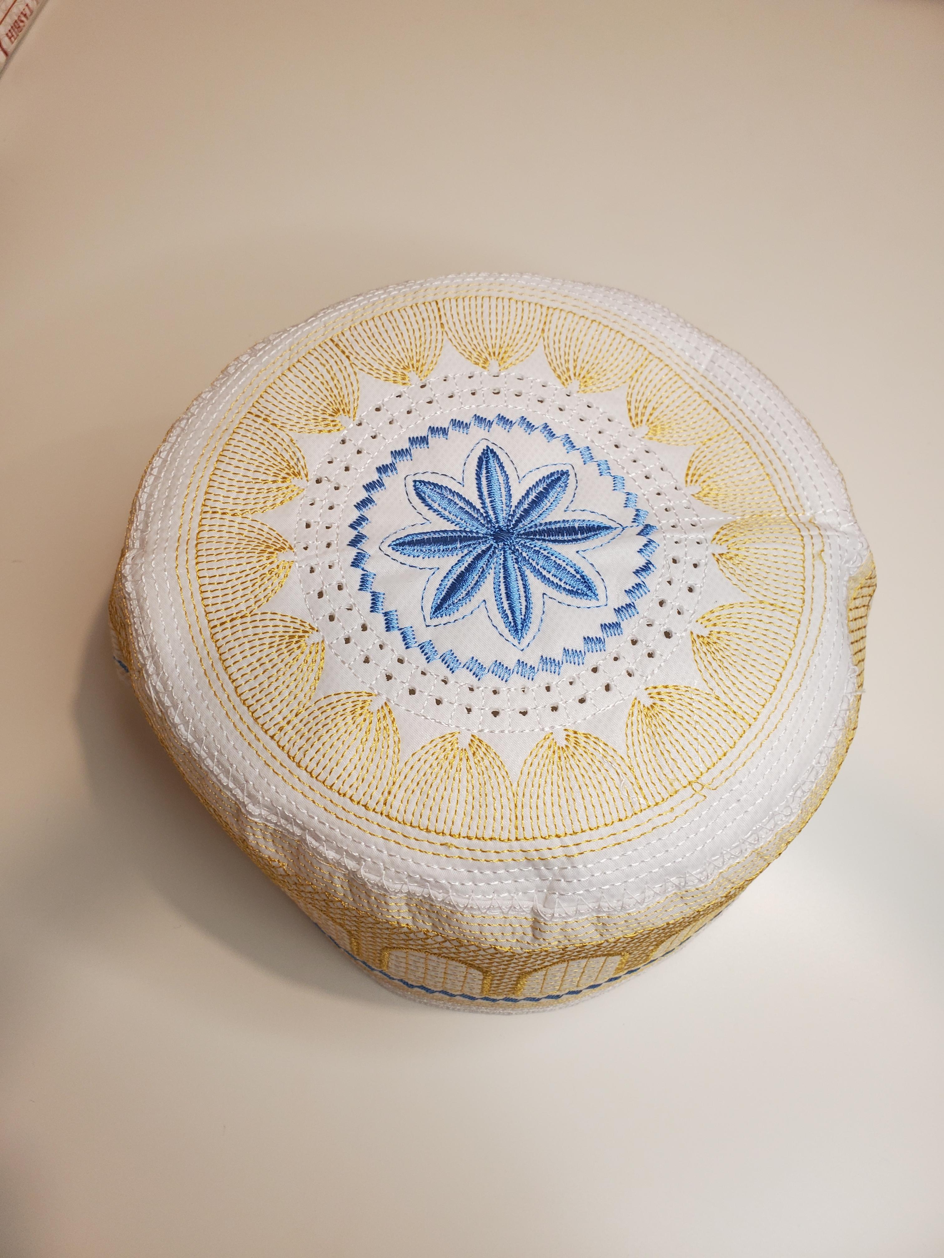 Kufi de prière pour homme doré